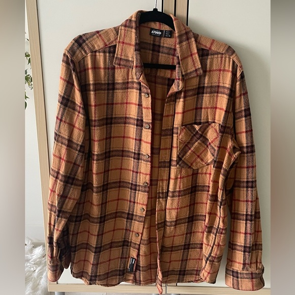 Flannel button up shirt - Picture 1 of 4